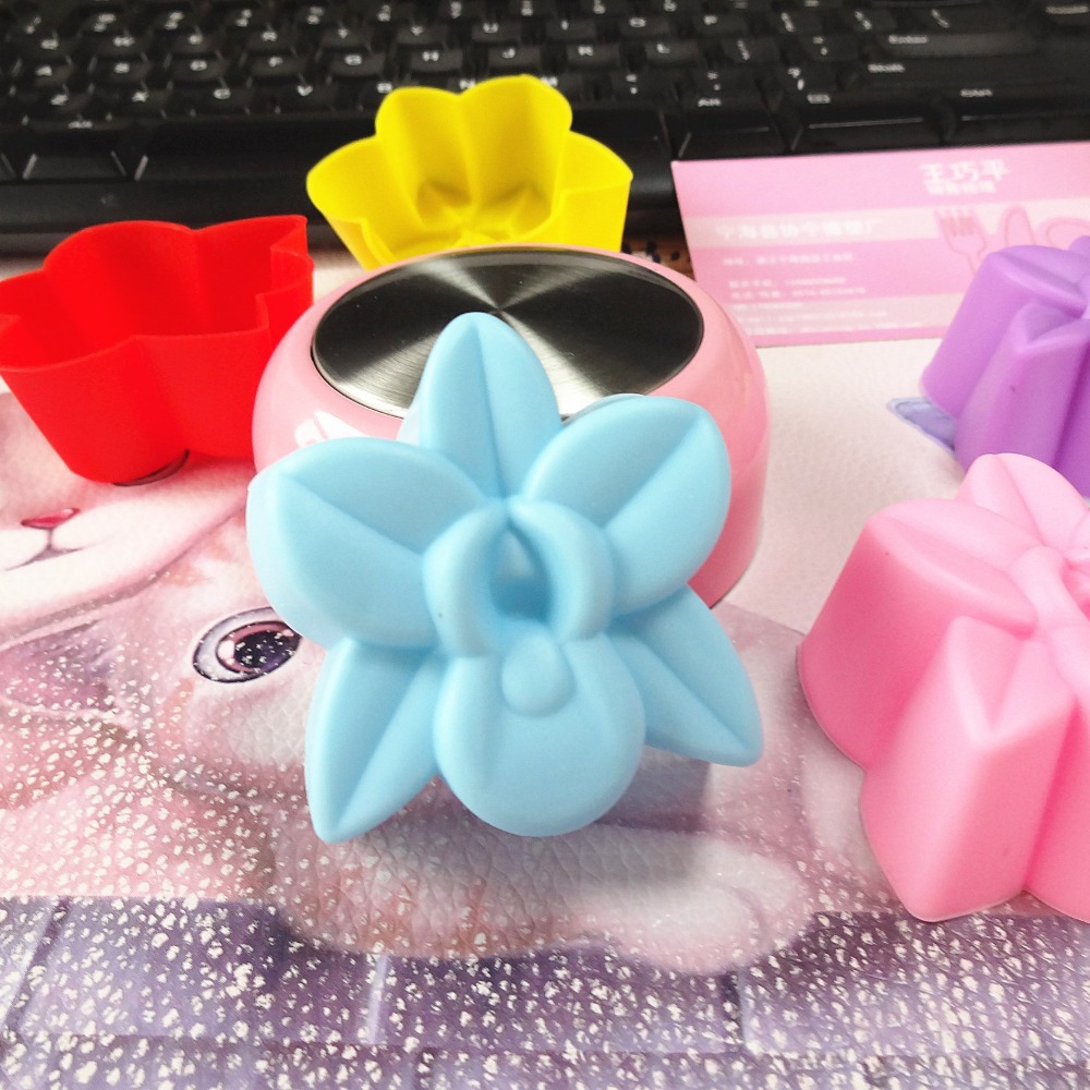 Cute 5cm Flower Silicone Cake  - مراجعة Soap Making Workshop وسعره