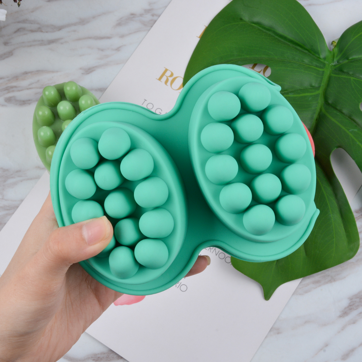 4 Hole Oval Massage Soap Silic - مراجعة Soap Making Ideas وسعره